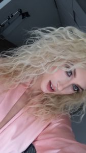 photo selfie sexy de femme du 10