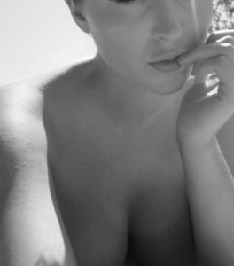 selfie sexy de femme du 60 pour plan pipe et cul