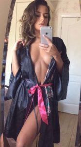 selfie sexy du 65 de salope vicieuse